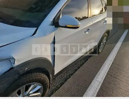 Photo 2 of 14: 2017 Hyundai Tucson TL — Korean insurance auction