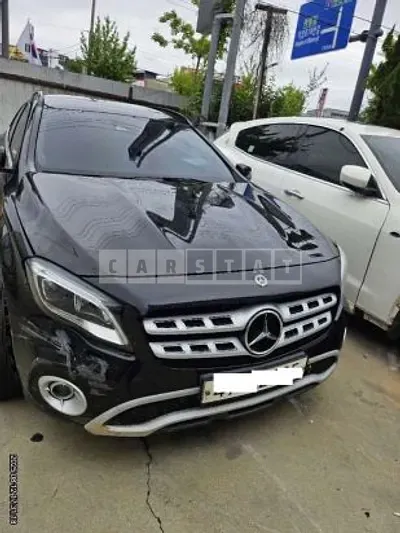 Photo 1 of 14: 2019 Mercedes-Benz GLA220 — Korean insurance auction