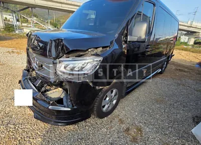 2022 Mercedes-Benz Durban 13 seater sprinter