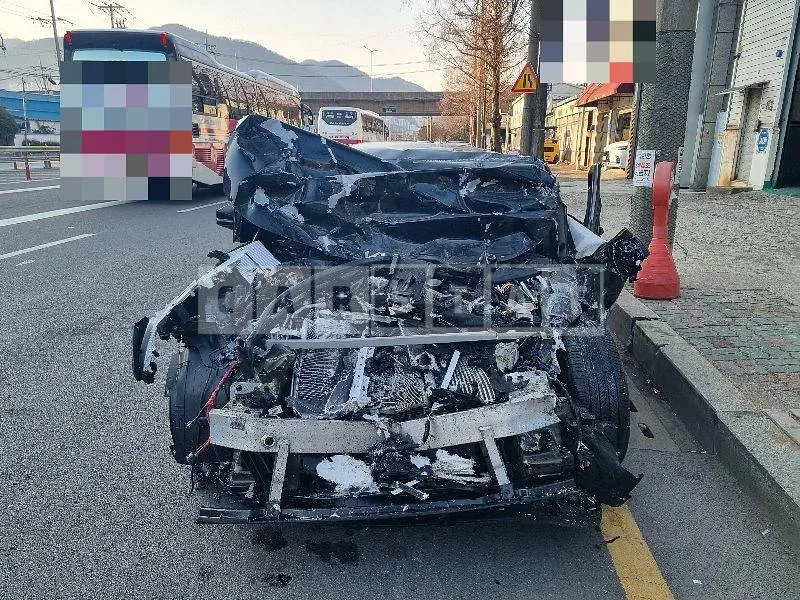 Photo 2 of 21: 2025 Kia K8 Hybrid — Korean insurance auction