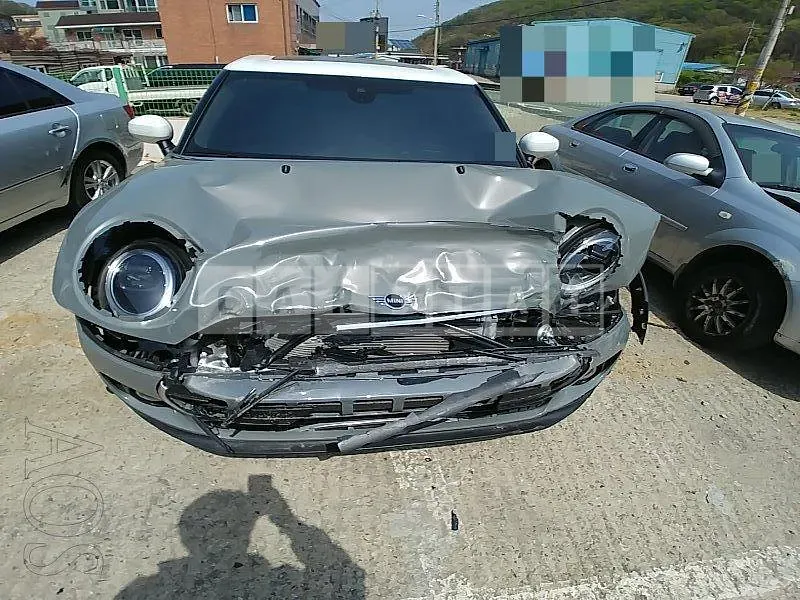 Photo 2 of 5: 2022 MINI Cooper Clubman, VIN WMWXJ3101P2S86383 — Korean insurance auction