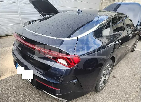 Photo 2 of 19: 2020 Kia K5 — Korean insurance auction