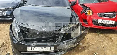 Photo 1 of 9: 2015 Kia K5, VIN KNAGN418BFA579761 — Korean insurance auction