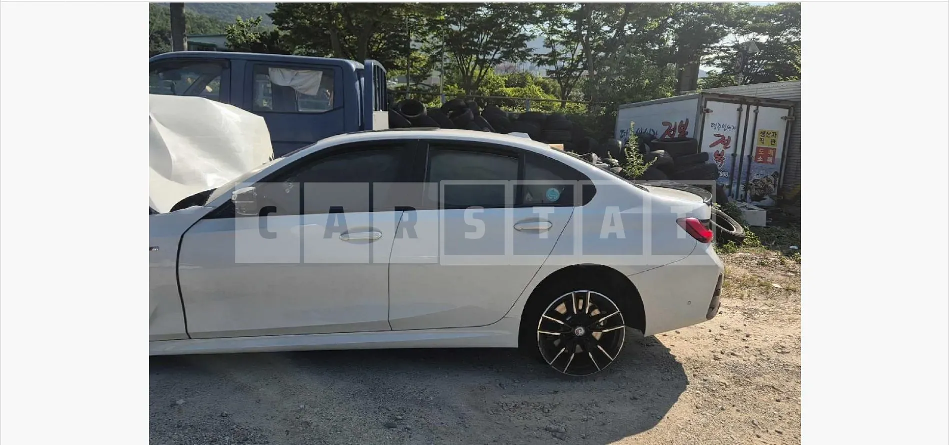 Photo 2 of 25: 2023 BMW M340i — Korean insurance auction