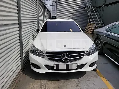 Photo 1 of 15: 2016 Mercedes-Benz E220 BlueTec, VIN WDDHF0ABXGB309707 — Korean insurance auction