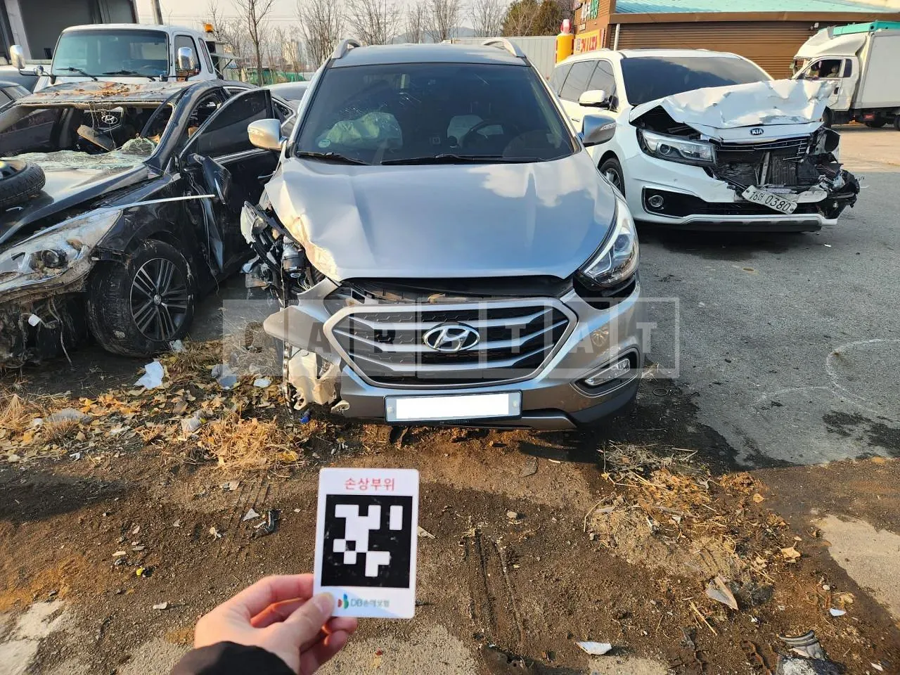 Photo 2 of 7: 2015 Hyundai Tucson, VIN KMHJT81VBFU068957 — Korean insurance auction