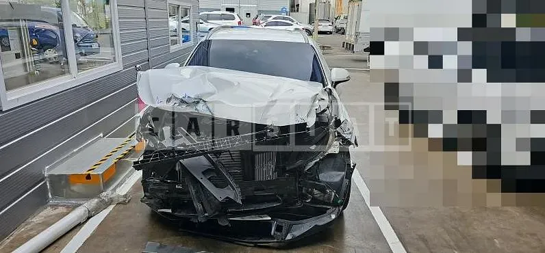 Photo 2 of 14: 2019 Hyundai Santa Fe TM 2.0 — Korean insurance auction