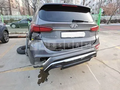 Photo 1 of 16: 2019 Hyundai Santa Fe, VIN KMHS581CBKU116989 — Korean insurance auction