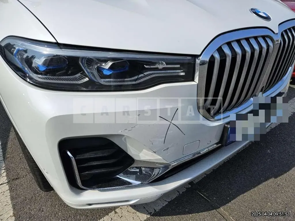 Photo 2 of 3: 2021 BMW (parts) X7 xDrive40i Light — Korean insurance auction