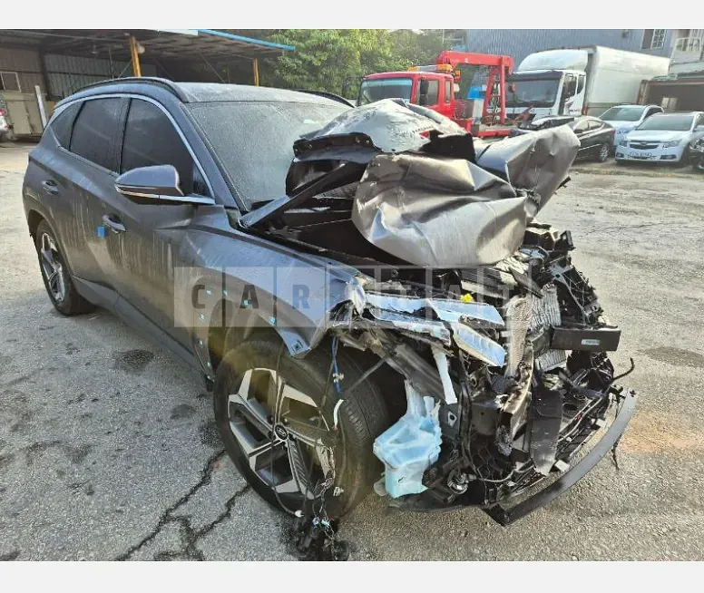 Photo 2 of 12: 2021 Hyundai Tucson, VIN KMHJE81BGMU000915 — Korean insurance auction