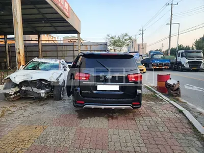 Photo 1 of 7: 2019 Kia Carnival, VIN KNAME81ABKS471082 — Korean insurance auction
