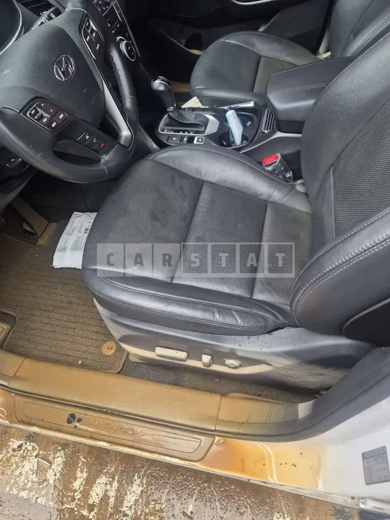 Photo 2 of 14: 2017 Hyundai Santa Fe DM — Korean insurance auction