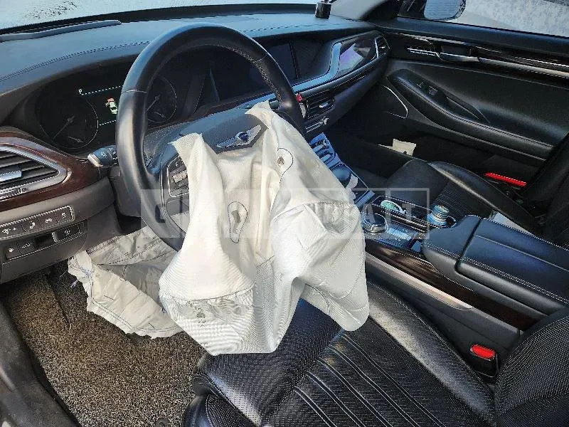 Photo 2 of 13: 2016 Genesis EQ900 3.8 — Korean insurance auction