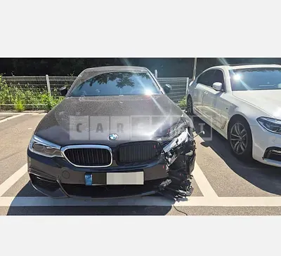 Photo 1 of 7: 2020 BMW 520i M Sport Package — Korean insurance auction