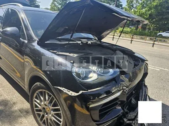 Photo 2 of 9: 2016 Porsche Cayenne Diesel — Korean insurance auction