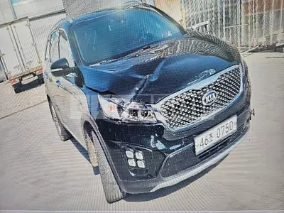 Photo 1 of 6: 2016 Kia Sorento — Korean insurance auction