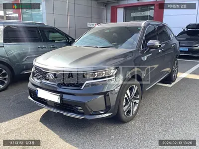 Photo 1 of 8: 2021 Kia Sorento Hybrid, VIN KNARH81GBMA040036 — Korean insurance auction