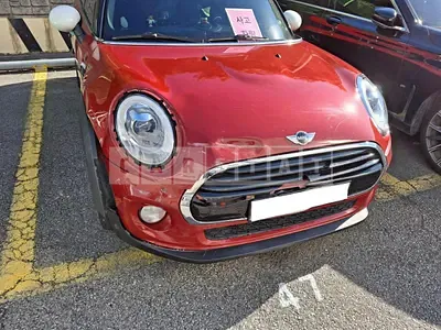 Photo 1 of 11: 2018 MINI 미니쿠퍼 Five-Door, VIN WMWXU1105J2H33478 — Korean insurance auction