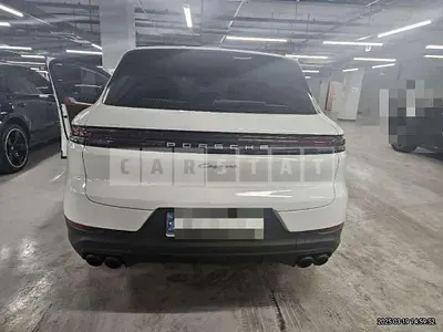 Photo 1 of 30: 2024 Porsche Cayenne — Korean insurance auction