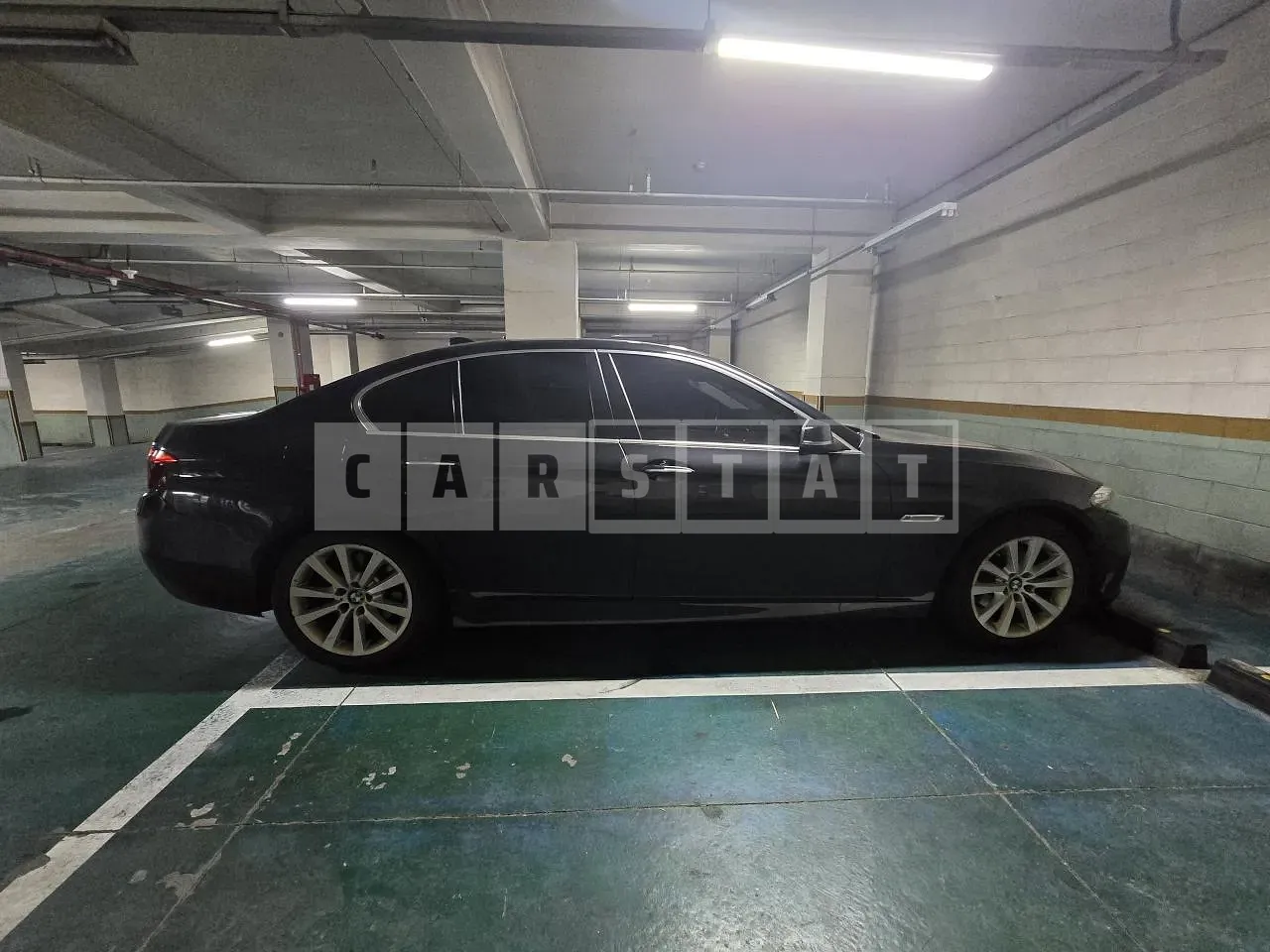 Photo 2 of 9: 2015 BMW 528i, VIN WBA5A5100FG177451 — Korean insurance auction