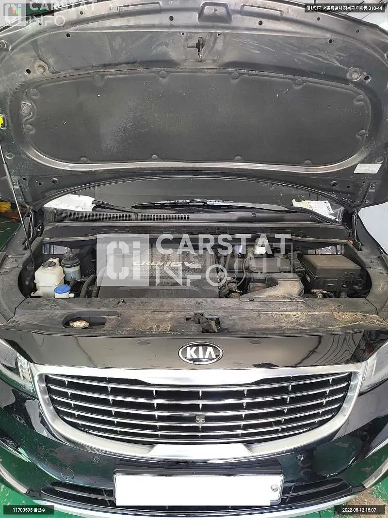 Photo 2 of 19: 2016 Kia Carnival, VIN KNAME81ABGS201939 — Korean insurance auction