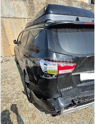 Photo 2 of 13: 2018 Kia Carnival Limousine — Korean insurance auction