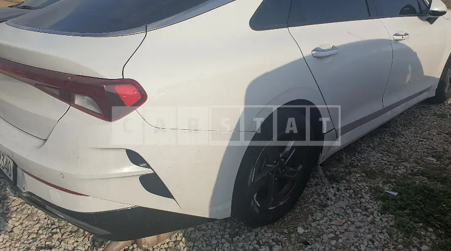 Photo 2 of 5: 2020 Kia K5, VIN KNAG541BBLA008256 — Korean insurance auction