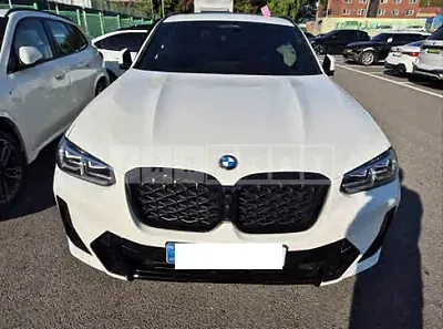 Photo 1 of 8: 2025 BMW X4 xDrive20i — Korean insurance auction