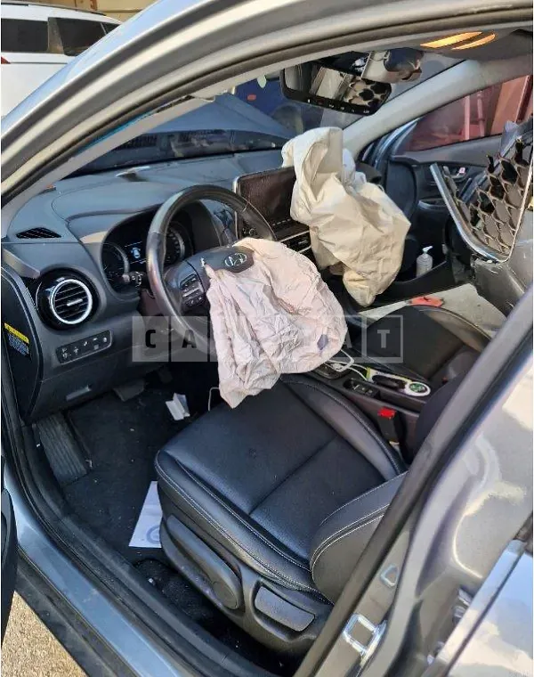 Photo 2 of 17: 2020 Hyundai Kona — Korean insurance auction