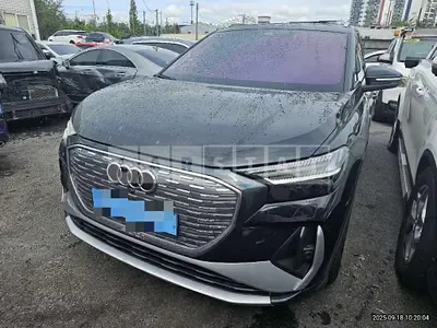 Photo 1 of 43: 2025 Audi Q4 45 e-tron — Korean insurance auction