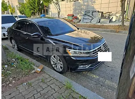 Photo 2 of 9: 2018 Volkswagen Passat 2.0 TSI — Korean insurance auction