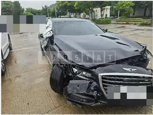 Photo 2 of 37: 2016 Genesis G80 — Korean insurance auction