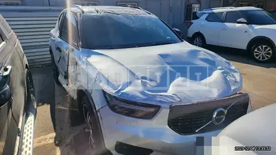 Photo 1 of 6: 2019 Volvo XC40T4 AWD, VIN YV1XZACACL2177076 — Korean insurance auction