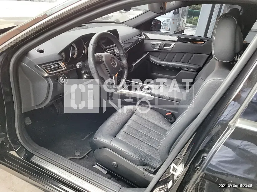 Photo 2 of 16: 2015 Mercedes-Benz E220 BlueTec, VIN WDDHF0AB2FB146176 — Korean insurance auction