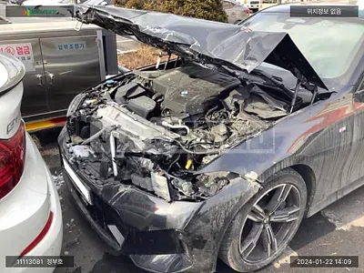 Photo 1 of 10: 2022 BMW 320i, VIN WBA61FS06PFN35409 — Korean insurance auction