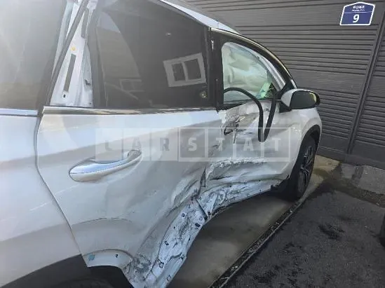 Photo 2 of 12: 2020 Hyundai Santa Fe — Korean insurance auction