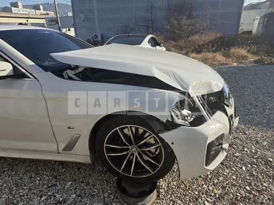 Photo 2 of 19: 2021 BMW 523d, VIN WBA11ES04MWW98902 — Korean insurance auction