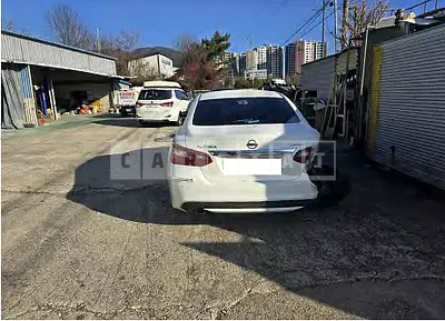 Photo 1 of 23: 2018 Nissan Altima — Korean insurance auction