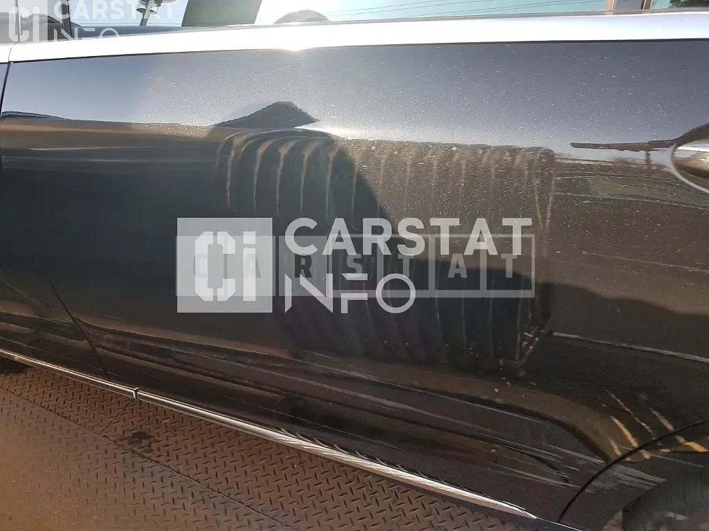 Photo 2 of 18: 2020 Mercedes-Benz S 560 4Matic, VIN W1KUG8GBXLA572622 — Korean insurance auction