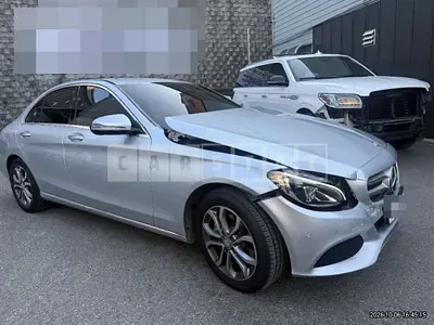 Photo 1 of 9: 2016 Mercedes-Benz C200 — Korean insurance auction