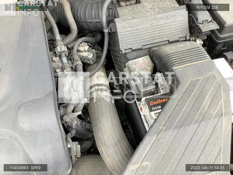 Photo 2 of 13: 2016 Hyundai Tucson, VIN KMHJ581ABGU196936 — Korean insurance auction