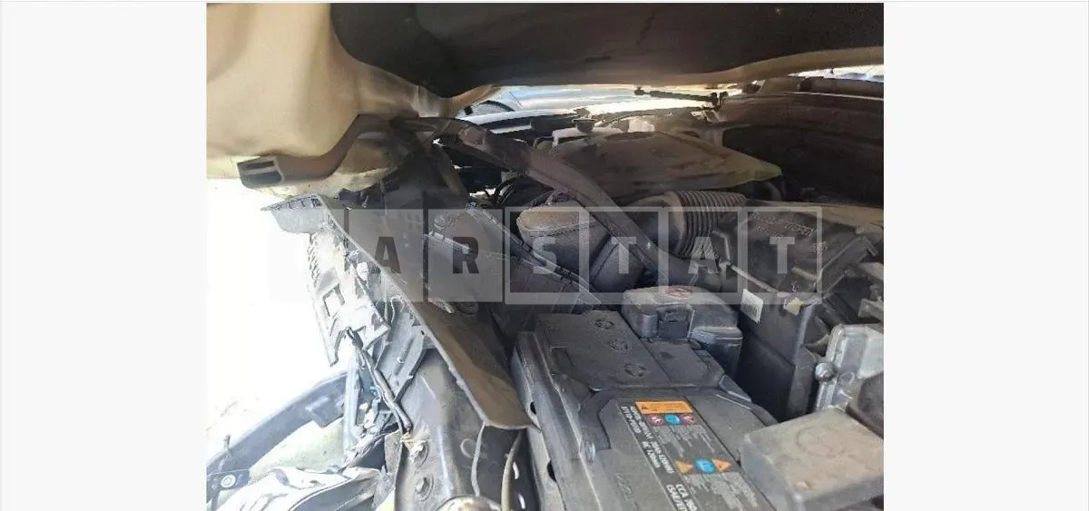 Photo 2 of 12: 2017 Kia K7 — Korean insurance auction