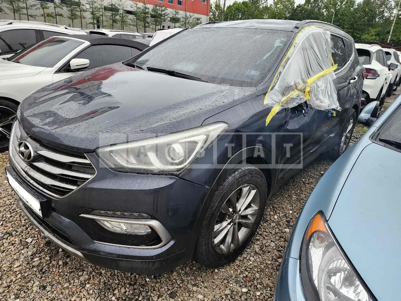 Photo 2 of 26: 2017 Hyundai Santa Fe, VIN KMHSW81UBJU814984 — Korean insurance auction