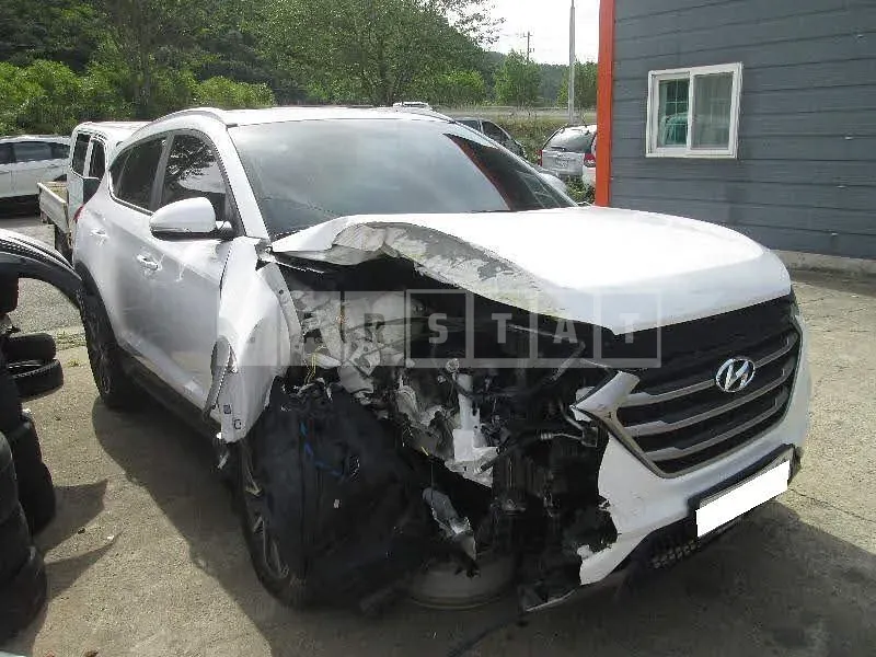 Photo 2 of 4: 2016 Hyundai Tucson, VIN KMHJ381ABHU374125 — Korean insurance auction