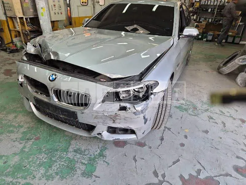 Photo 2 of 17: 2016 BMW 520d xDrive, VIN WBA5E7109GG564050 — Korean insurance auction