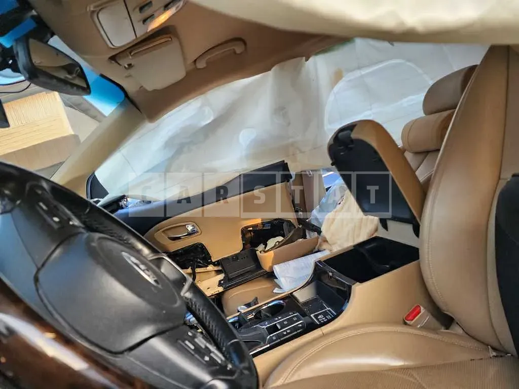 Photo 2 of 15: 2019 Kia Carnivals — Korean insurance auction