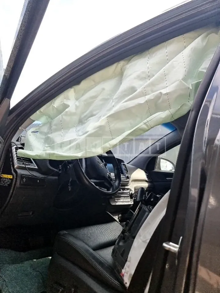 Photo 2 of 16: 2015 Hyundai Tucson TL 2.0 (4WD), VIN KMHJ581ADGU006253 — Korean insurance auction