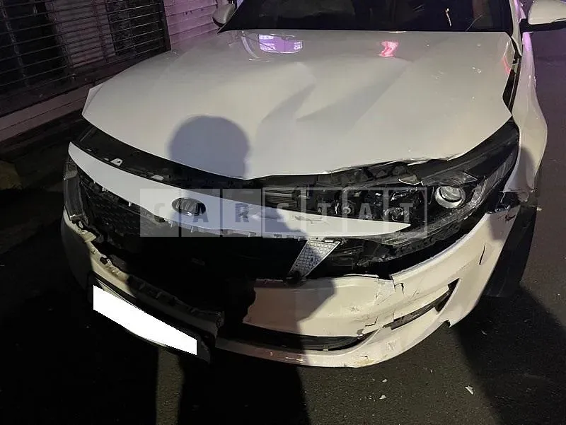 Photo 2 of 10: 2015 Kia K5, VIN KNAGX411BGA002763 — Korean insurance auction