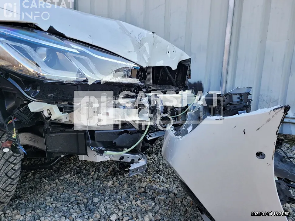 Photo 2 of 30: 2021 BMW 530e, VIN WBA51AG08MCH57702 — Korean insurance auction