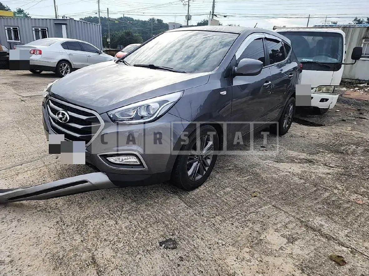 Photo 2 of 9: 2014 Hyundai Tucson, VIN KMHJT81VBFU975322 — Korean insurance auction